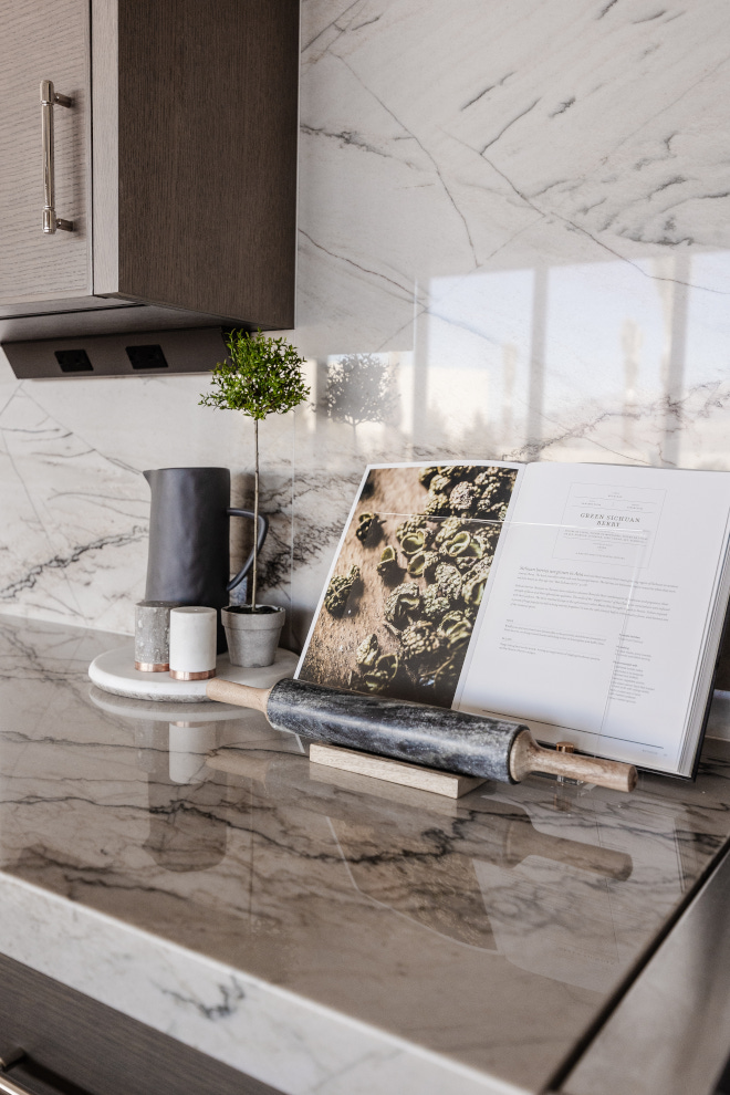 Quartzite Countertop ideas Calacatta White Quartzite Quartzite Countertop ideas Calacatta White Quartzite #Quartzite #Countertop #Countertopideas #CalacattaWhiteQuartzite