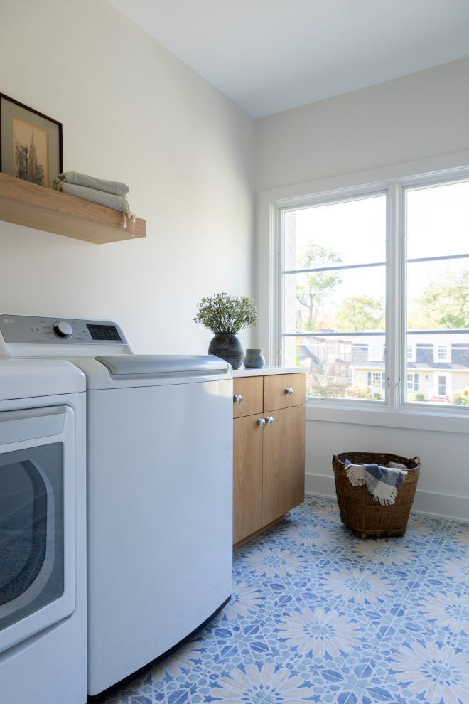 Sherwin Williams Heron Plume Laundry Room Paint Color Sherwin Williams Heron Plume Laundry Room Paint Color Sherwin Williams Heron Plume Laundry Room Paint Color #SherwinWilliams #LaundryRoom #PaintColor
