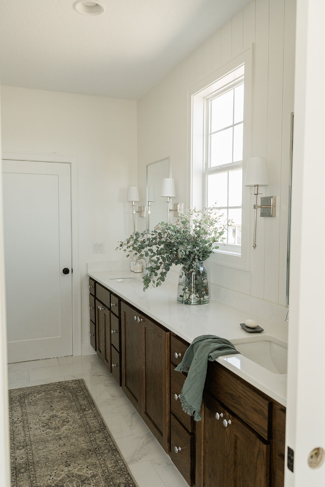 Sherwin Williams Alabaster Bathroom Paint Color Sherwin Williams Alabaster White Bathroom Paint Color #SherwinWilliamsAlabaster #Bathroom #PaintColor Sherwin-Williams-Alabaster Bathroom-Paint-Color