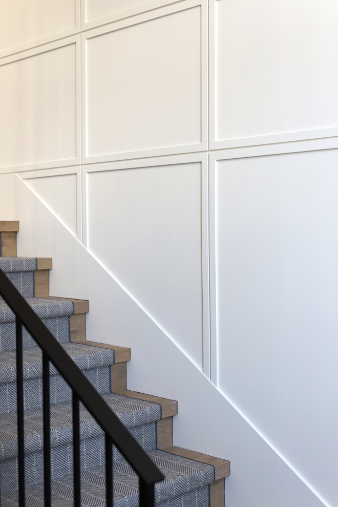 modern board and batten Benjamin Moore OC-65 Chantilly Lace modern board and batten Benjamin Moore OC-65 Chantilly Lace modern board and batten Benjamin Moore OC-65 Chantilly Lace #modernboardandbatten #BenjaminMooreOC65ChantillyLace modern-board-and-batten Benjamin-Moore-Chantilly-Lace-Paint-color