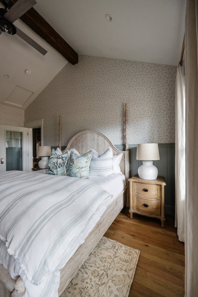 Bedroom vaulted ceiling and wainscoting Bedroom vaulted ceiling and wainscoting Bedroom vaulted ceiling and wainscoting #Bedroom #vaultedceiling #wainscoting