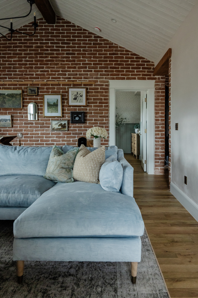Fixer upper adobe brick walls inside are all original to the home Fixer upper adobe brick walls inside are all original to the home #Fixerupper #adobe #brick #originalbrick