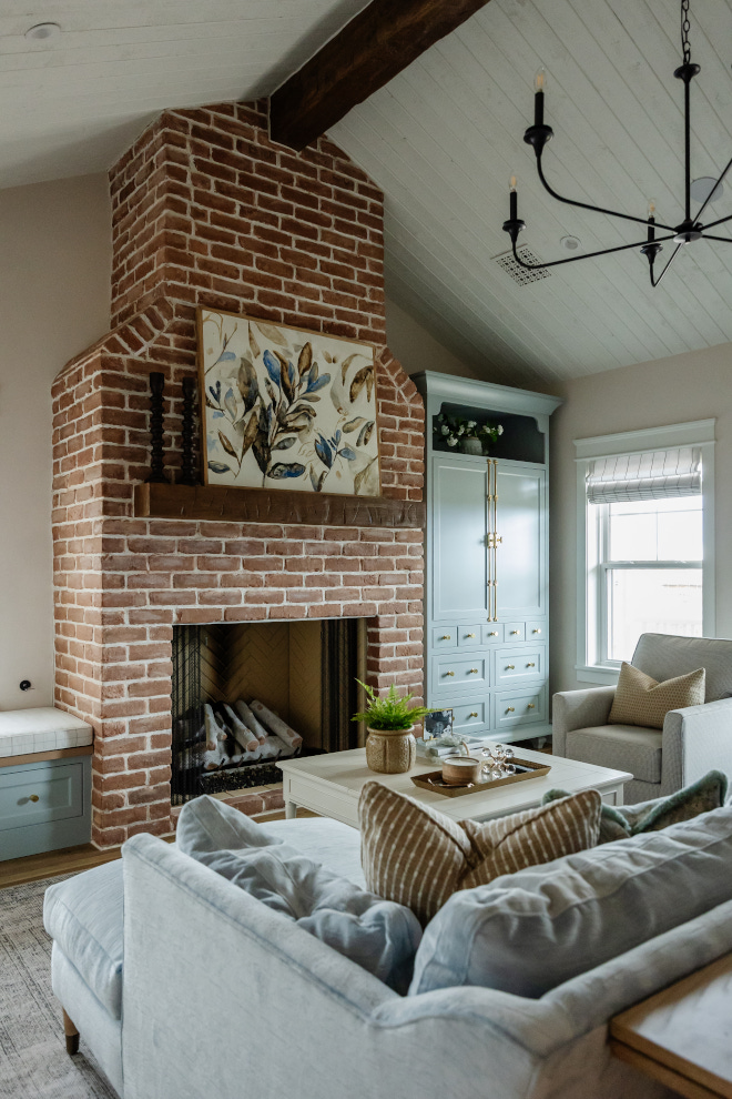 Floor to ceiling brick fireplace Floor to ceiling brick fireplace #Floortoceilingbrickfireplace #brickfireplace #brick #fireplace