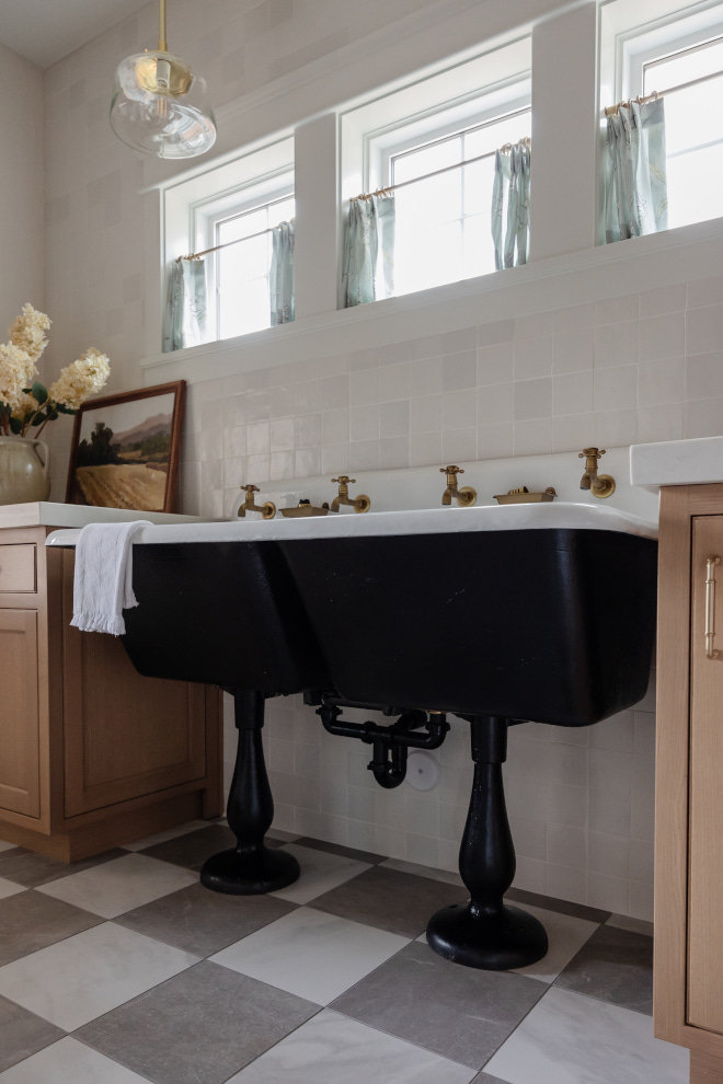 Sherwin Williams Iron Ore Sherwin Williams Iron Ore Sherwin Williams Iron Ore Paint Color #SherwinWilliamsIronOre #PaintColor #SherwinWilliams