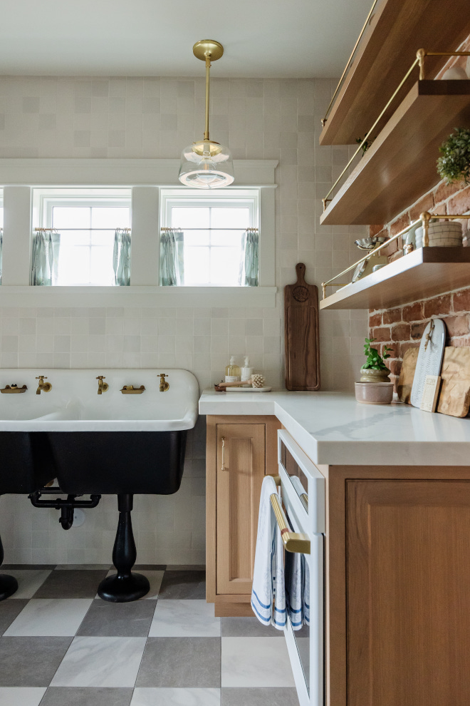 Stratus Quartz Calacatta Capri Stratus Quartz Calacatta Capri Stratus Quartz Calacatta Capri Countertop #StratusQuartzCalacattaCapri #Countertop