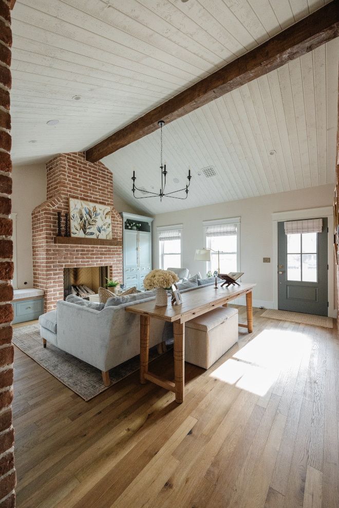 Tongue and Groove Ceiling in Benjamin Moore Vanilla Milkshake Flat sheen #TongueandGroove #Ceiling #BenjaminMooreVanillaMilkshake #Flatsheen #BenjaminMoore
