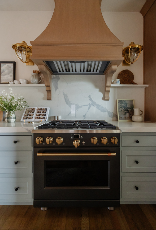 White oak range hood with corbels White oak range hood with corbels White oak range hood with corbels #Whiteoakrangehoodwithcorbels #Whiteoakrangehood #rangehoodcorbels