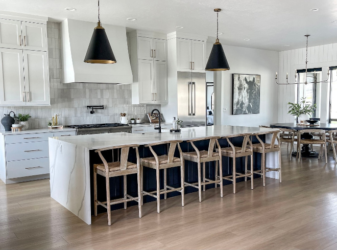 Sherwin Williams Tricorn Black Kitchen island with Sherwin Williams Pure White kitchen cabinets Sherwin Williams Tricorn Black Kitchen island with Sherwin Williams Pure White kitchen cabinets #SherwinWilliamsTricornBlack #Kitchenisland #SherwinWilliamsPureWhite #kitchencabinets #paintcolor