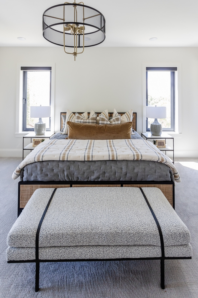 Benjamin Moore Swiss Coffee
