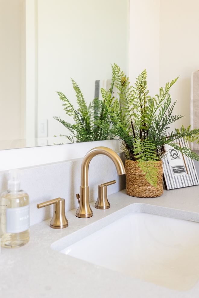 Two Handle Widespread Bathroom Faucet in Champagne Bronze