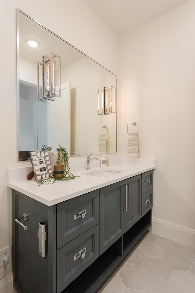 Sherwin Williams Grays Harbor on cabinet with Benjamin Moore Swiss Coffee on walls #paintcolor