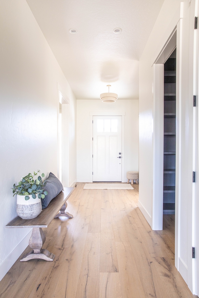 Sherwin Williams Alabaster SW 7008 most-recommended off-white paint color Sherwin Williams Alabaster SW 7008 Sherwin Williams Alabaster SW 7008 Sherwin Williams Alabaster SW 7008