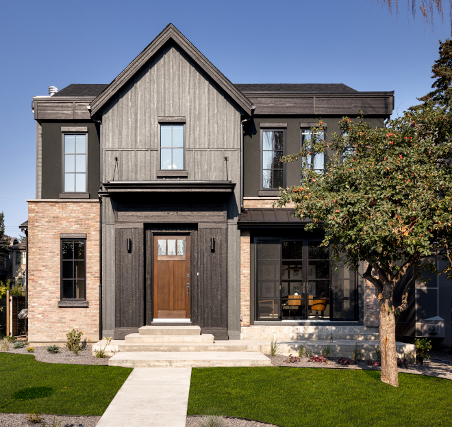 Black Siding Sherwin Williams Iron Gray Hardie Black Smartboard Black Siding Sherwin Williams Iron Gray Hardie Black Smartboard #BlackSiding #SherwinWilliams #IronGray #Hardie #BlackSmartboard