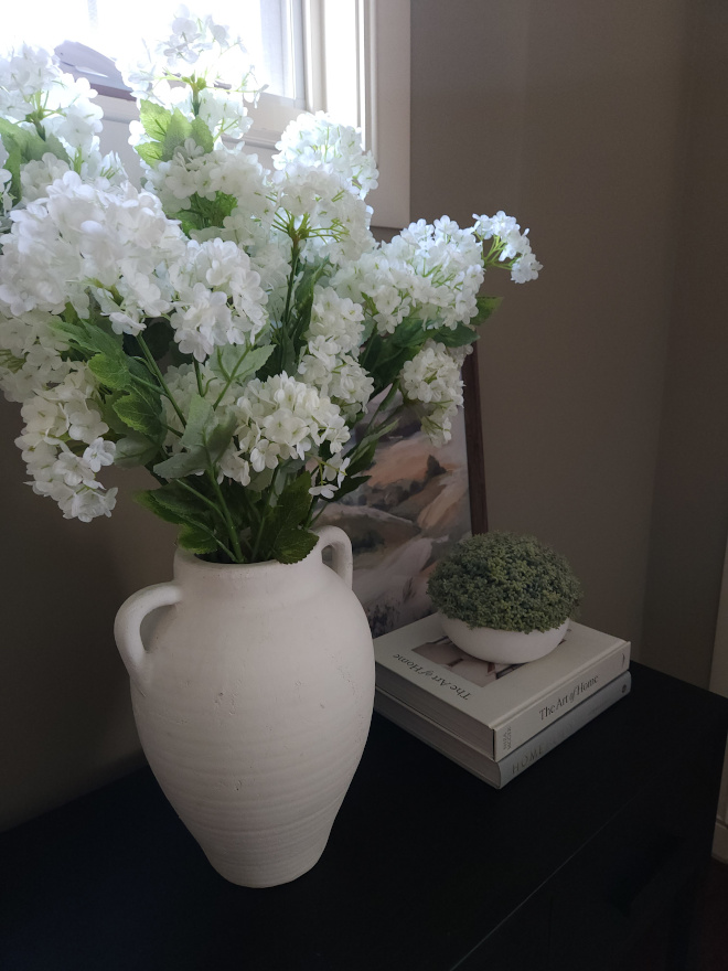White matte vase with handles White matte vase with handles White matte vase with handles White matte vase with handles White matte vase with handles #Whitemattevase #vasewithhandles