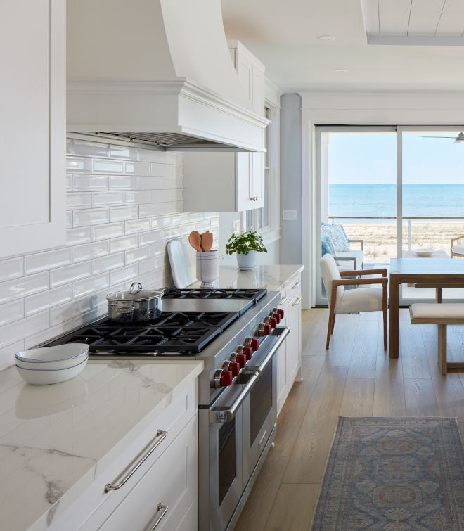 Classic white kitchen paint color Benjamin Moore Chantilly Lace Classic white kitchen paint color Benjamin Moore Chantilly Lace Classic white kitchen paint color Benjamin Moore Chantilly Lace #Classicwhitekitchen #paintcolor #BenjaminMoore #BenjaminMooreChantillyLace