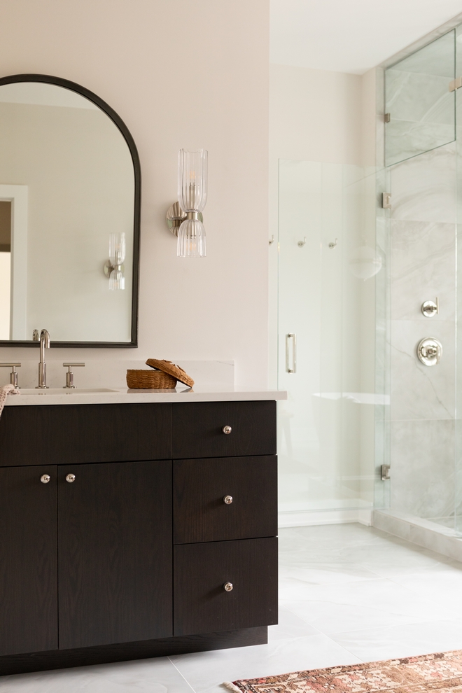 Wall Paint Color Benjamin Moore OC-23 Classic Gray