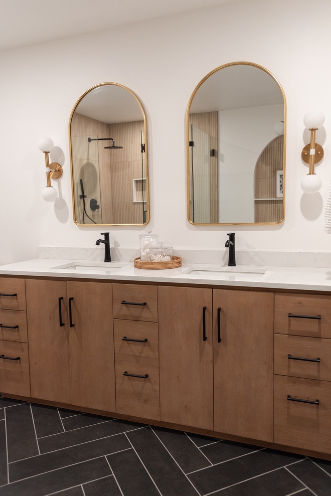 Chantilly Lace by Benjamin Moore Chantilly Lace by Benjamin Moore Chantilly Lace by Benjamin Moore Chantilly Lace by Benjamin Moore #ChantillyLacebyBenjaminMoore #BenjaminMoore