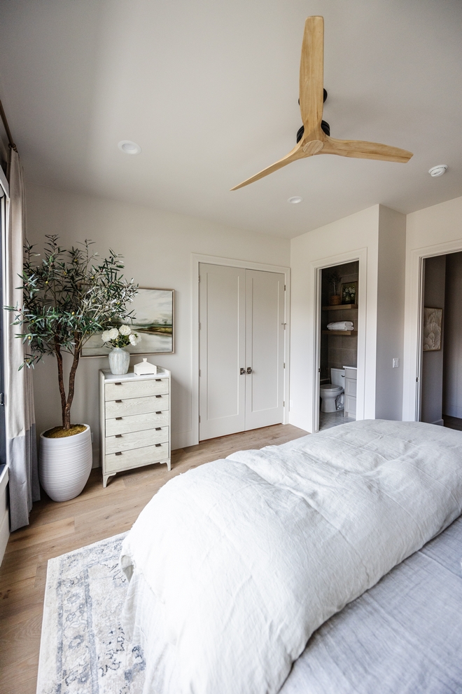 Sherwin Williams SW 7570 Egret White Paint Color Sherwin Williams SW 7570 Egret White Paint Color Sherwin Williams SW 7570 Egret White Paint Color #SherwinWilliamsSW7570EgretWhite #PaintColor