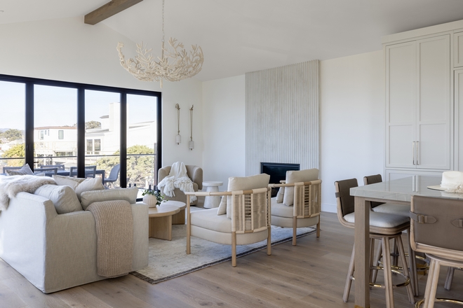 Benjamin-Moore-Simply-White