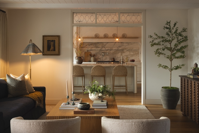 doorway with stained glass transom window showing Benjamin Moore White Dove walls and Ballet White trim