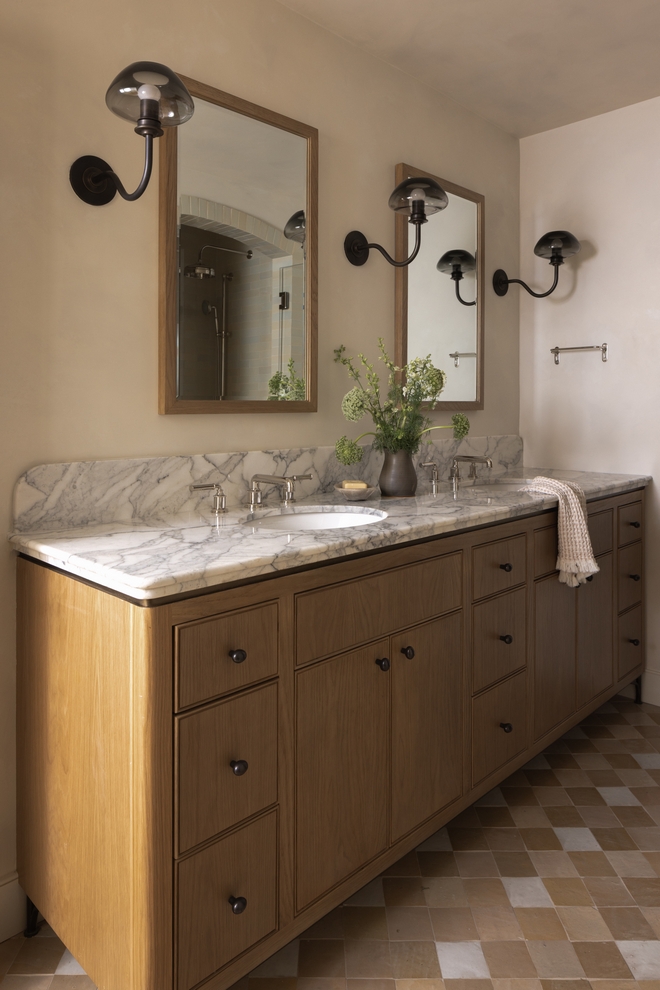 bathroom with limewash walls in Benjamin Moore Ballet White and classic trim