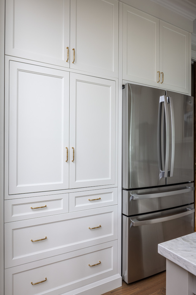 appliance-garage-cabinet-design Appliance garage concealed within Benjamin Moore Steam cabinetry.