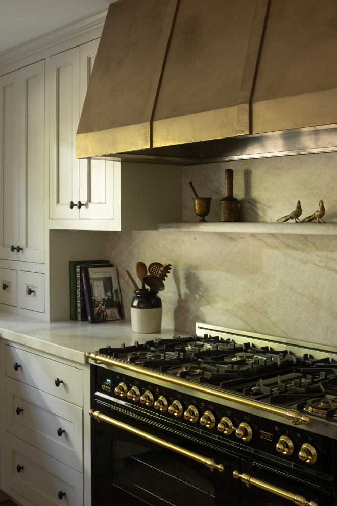 Revere Pewter by Benjamin Moore Revere Pewter has a balanced gray-and-beige foundation with a subtle green undertone Revere Pewter by Benjamin Moore #ReverePewterbyBenjaminMoore #undertones Revere Pewter by Benjamin Moore Revere Pewter has a balanced gray-and-beige foundation with a subtle green undertone Revere Pewter by Benjamin Moore #ReverePewterbyBenjaminMoore #undertones