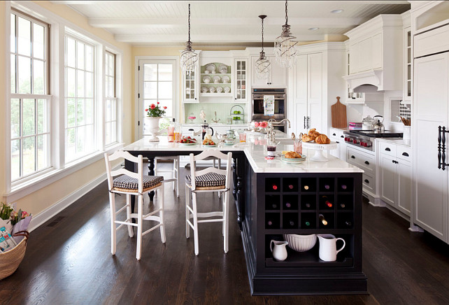 Country Kitchen. It's easy to see why country kitchens are so popular. They're usually homely and perfect for family living. #CountryKitchenDesign #Kitchen