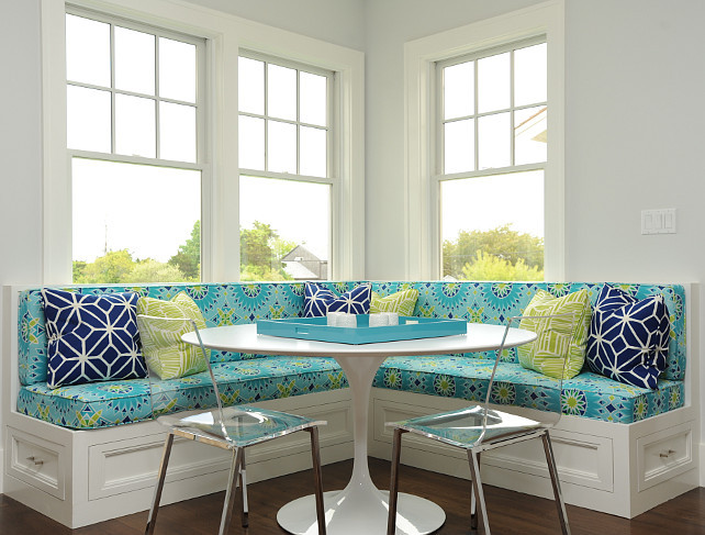 Breakfast nook banquette. Banquette ideas. Breakfast nook with custom banquette with storage and a Dining table is the Saarinen Tulip Table from Room and Board. Nina Liddle Design. #Banquette #BreakfastNook #Nook 