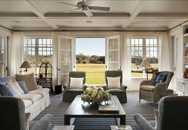 Classic Hamptons Beach House Home Bunch Interior Design Ideas