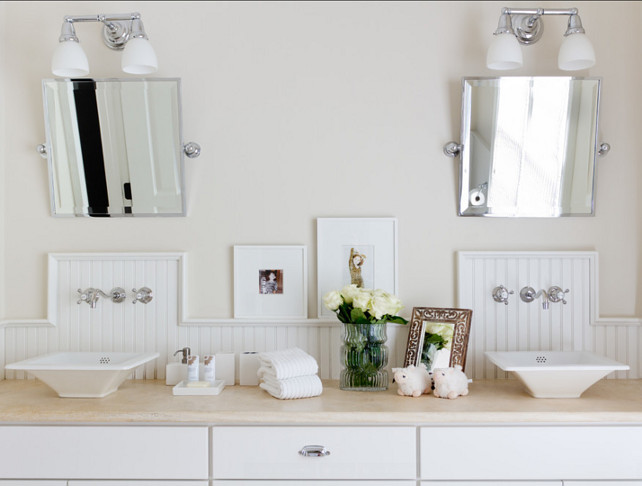 Bathroom Design. Kids bathroom design ideas. I like how neutral this kids bathroom looks. #Bathroom #KidsBathroom