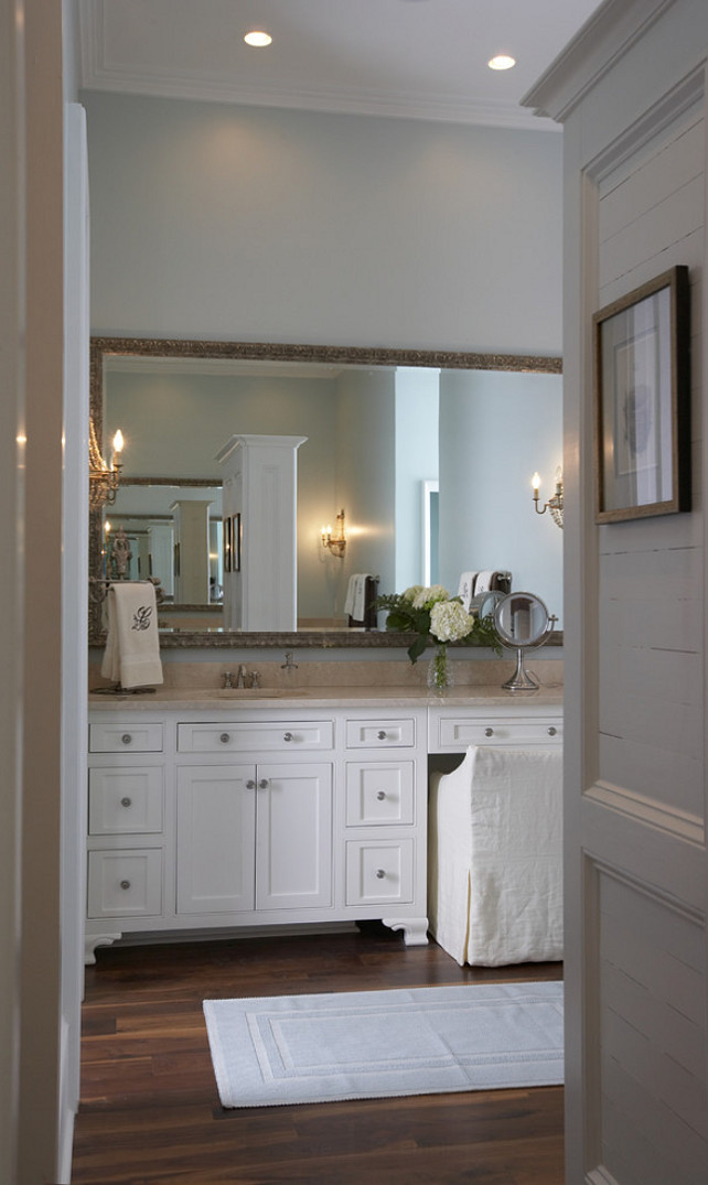 Bathroom. Bathroom Cabinet. Bathroom Cabinet Design. #Bathroom #BathroomCabinet #BathroomCabinetDesign Dungan Nequette Architects.