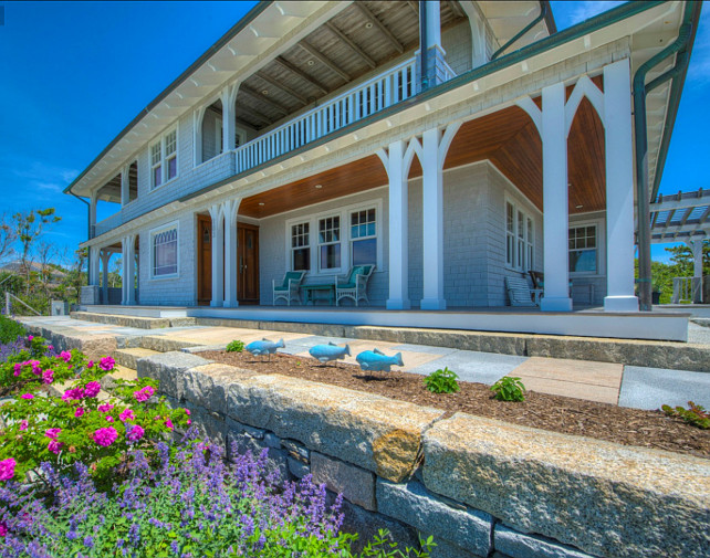 Beach House Landscaping. Great lanscaping ideas for coastal homes. #Landscaping #CoastalLandscaping #BeachHouse