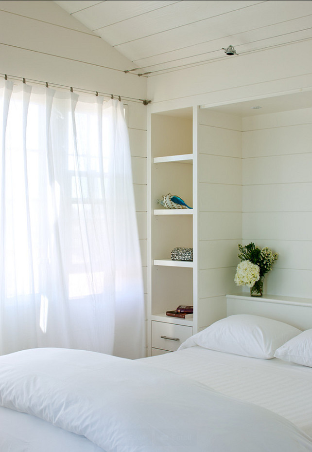 Benjamin Moore Ivory Paint Color. Benjamin Moore Ivory White 925 #BenjaminMooreIvoryWhite #BenjaminMoorePaintColors 