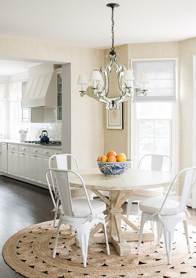 Breakfast Nook. Breakfast Nook Ideas. Breakfast Nook Table. Breakfast Nook Chairs. Breakfast Nook Rug. Breakfast Nook Lighting. Breakfast Nook GrassCloth Wallpaper. Breakfast Nook with mirrored baroque chandelier, Currey and Co Bellamour Chandelier. #BreakfastNook