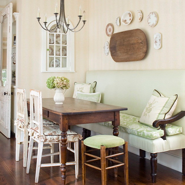 French Country Breakfast Nook. Traditional Breakfast nook with custom bench. #BreakfastNook #TraditionalBreakfastNook #BreakfastNookFurniture Katie Emmons Design.