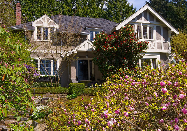 Curb-Appeal. Beautiful front yard and curb-appeal. #CurbAppeal
