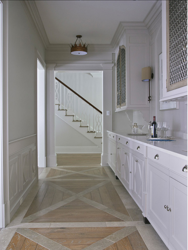 Butler's Pantry. Beautiful Butler's Pantry Design. #ButlersPantry #Interiors