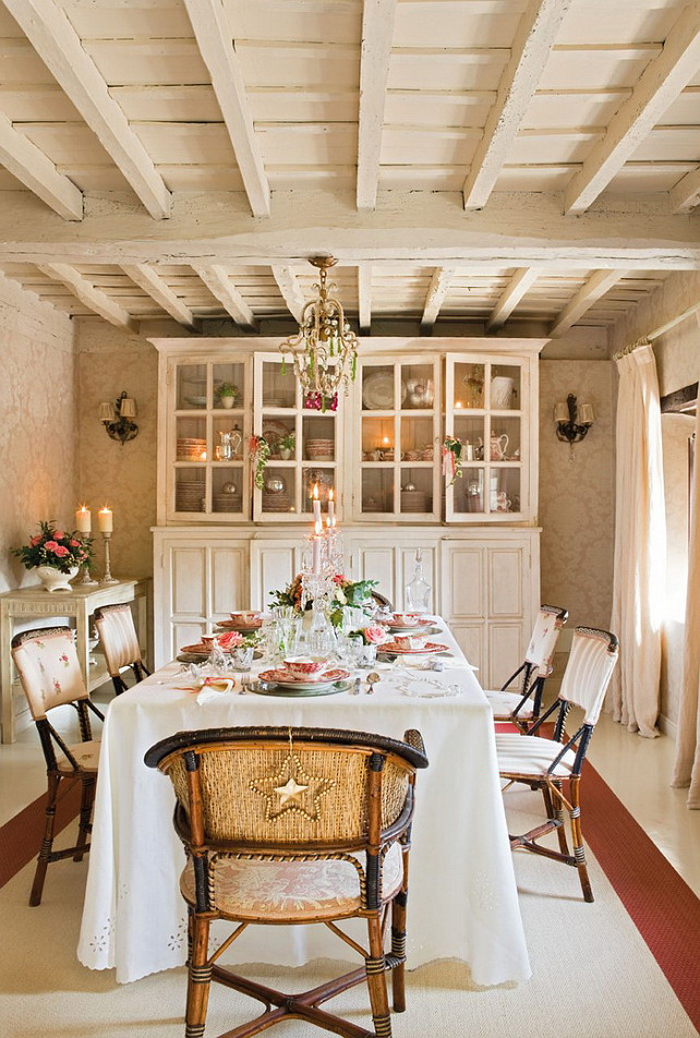 French Country Cottage with Christmas Decor - Home Bunch Interior