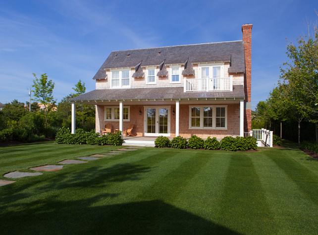 Cottage. Shingle Cottage. Shingle Beach Cottage Ideas. Shingle Beach Cottage Exterior. Shingle Beach Cottage landscaping. #ShingleCottage #ShingleBeachCottage