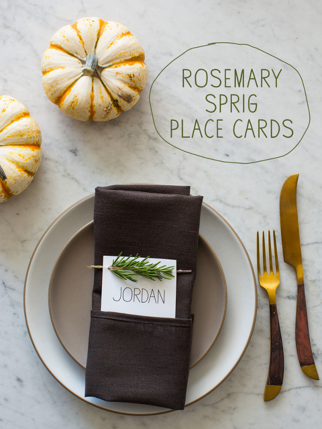 Easy Thanksgiving Place Cards Ideas. Doe-het-zelf Thanksgiving projecten. # ThanksgivingDecor Via Spoon Fork Bacon.