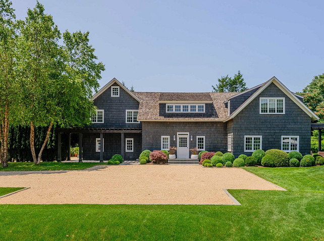 Farmhouse. Farmhouse Exterior. Southampton Farmhouse Exterior. #Farmhouse #Southampton Via Sotheby's Homes.