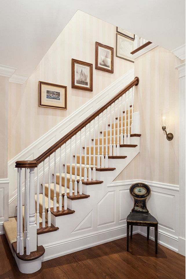 Foyer. Traditional foyer decorating ideas. #Foyer #FoyerDecor #TraditionalFoyer #TraditionalInteriors Irvin Serrano Photography, Hurlbutt Designs