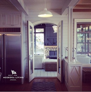 Coastal Muskoka Living Interior Design Ideas - Home Bunch Interior ...