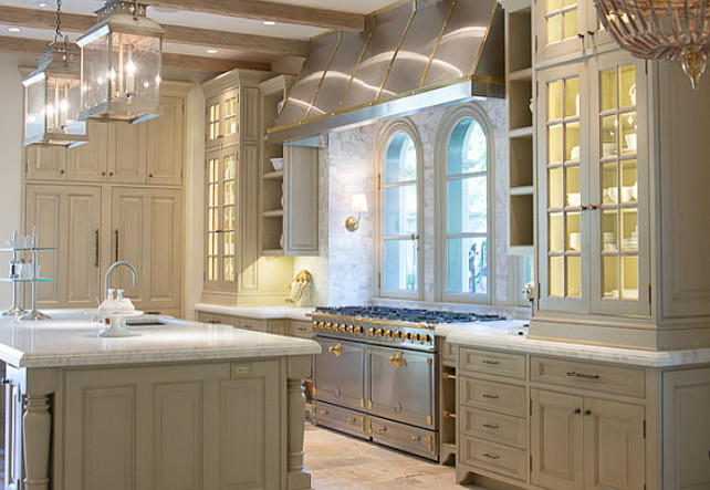 French Kitchen. French Kitchen Design. French Kitchen with La Cornue Range and French Limestone Flooring. #Kitchen #FrenchKitchen #FrenchLimestoneFloors #LaCornue Mobili Martini