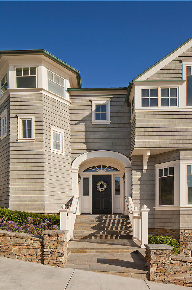 Front Door Ideas. Classic front door design. #FrontDoor #FrontryEntry #Entry