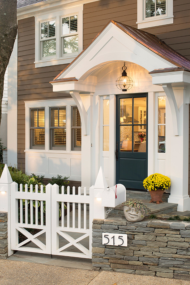 Front Door and Front Entry Decor. Front Door Decor. #FrontDoor #FrontEntry #FrontDoorDecor Hammond Wilson Architects.