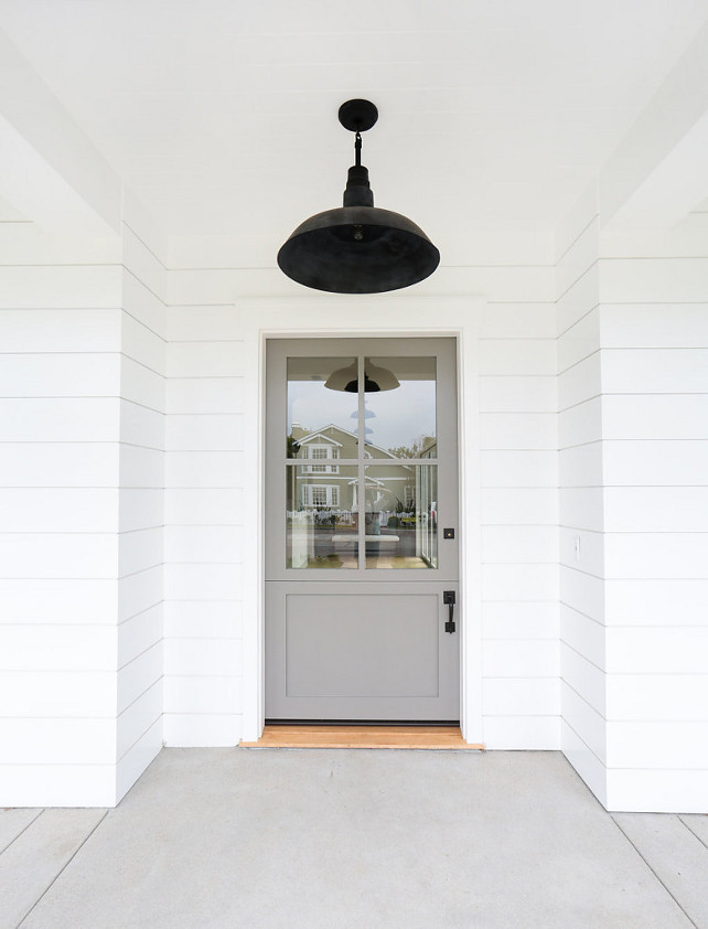 Modern Farmhouse With Transitional Interiors Home Bunch