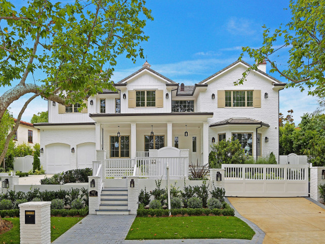 Home Exterior Paint Color Ideas. Benjamin White Dove Exterior. Benjamin White Dove OC-17. #BenjaminWhiteDove #ExteriorBenjaminWhiteDove Via Sotheby's Homes.