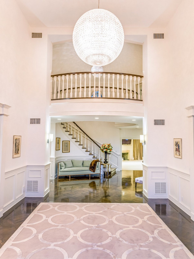 Jennifer Lopez House Interiors #JenniferLopez #Foyer #JenniferLopezHouse